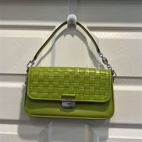 michael kors bradshaw woven leather convertible shoulder bag lime|Bradshaw Small Woven Leather Shoulder Bag .